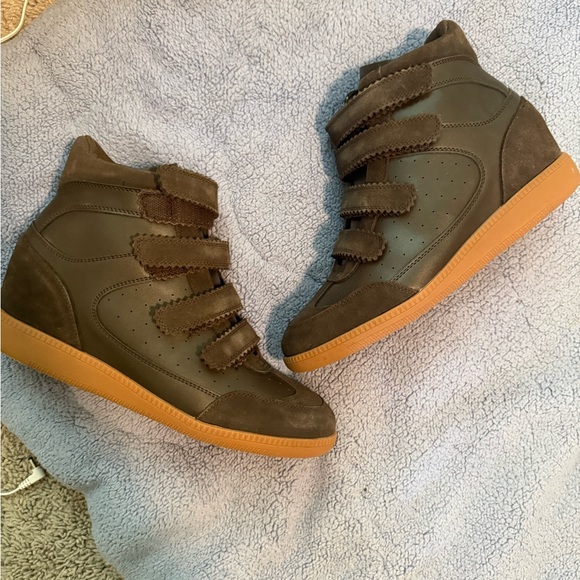 Steve Madden Brown High-Top Sneakers - Picture 3 of 5